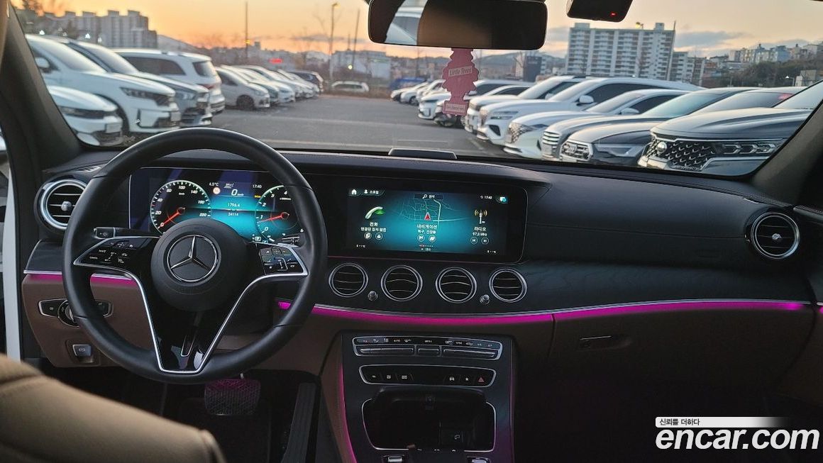 Mercedes-Benz E-Class 2023