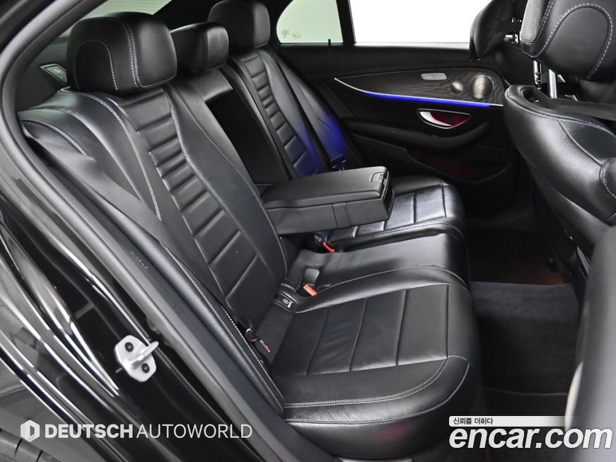 Mercedes-Benz E-Class 2023