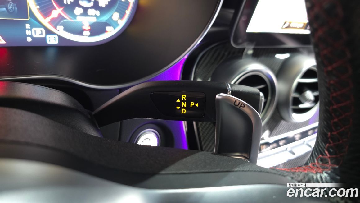 Mercedes-Benz GLC-Class 2021