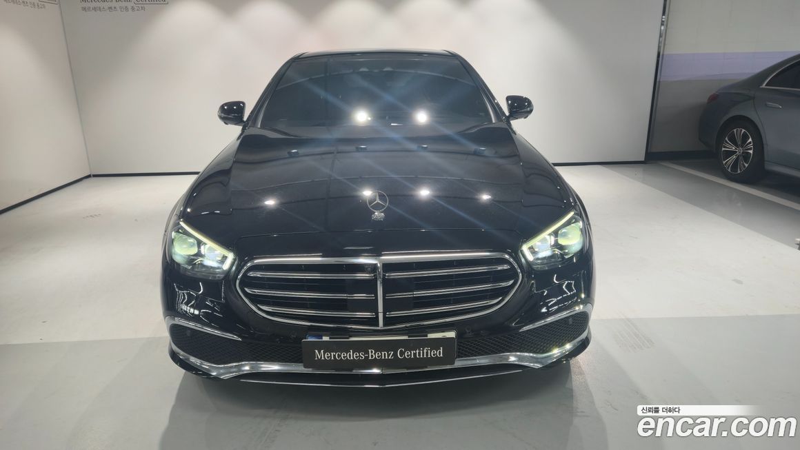 Mercedes-Benz E-Class 2021