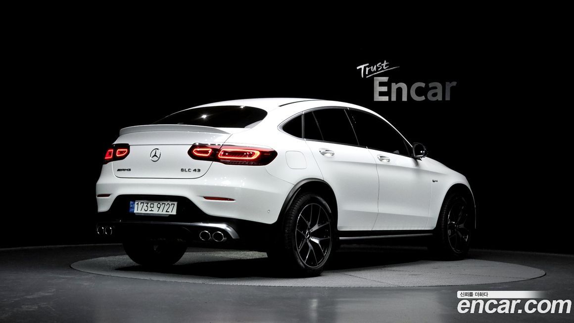 Mercedes-Benz GLC-Class 2021