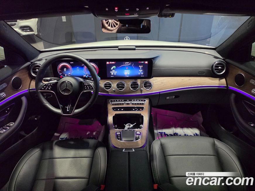 Mercedes-Benz E-Class 2023