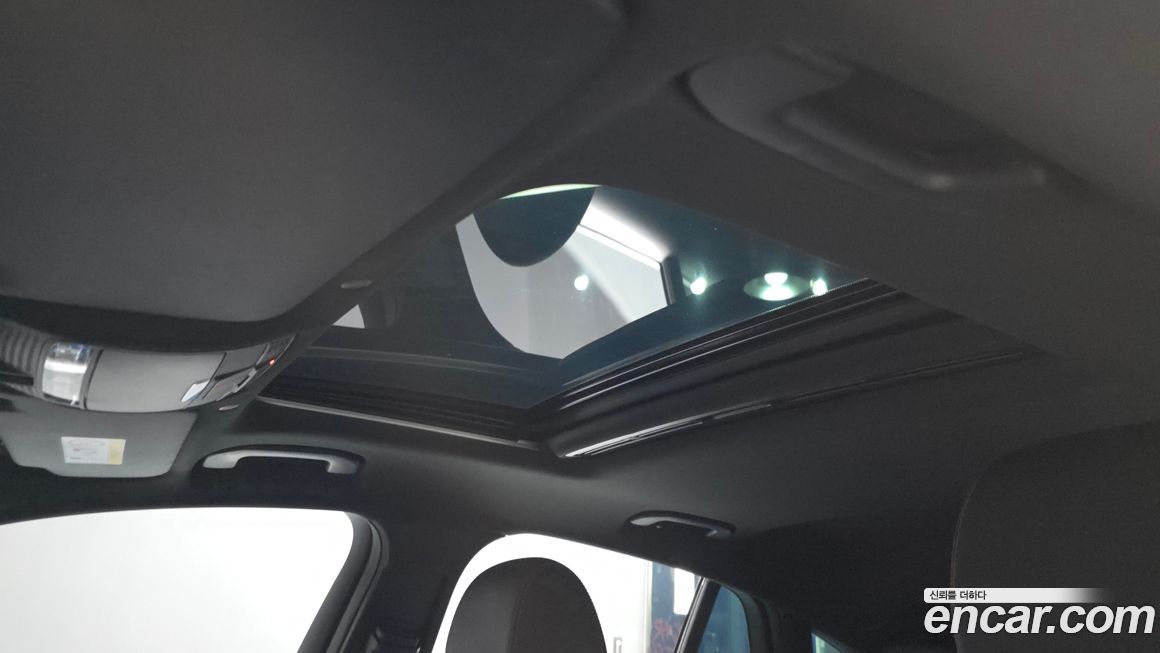 Mercedes-Benz GLC-Class 2021