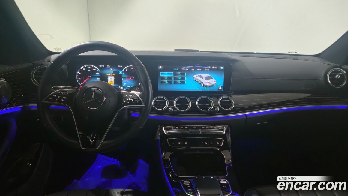 Mercedes-Benz E-Class 2021