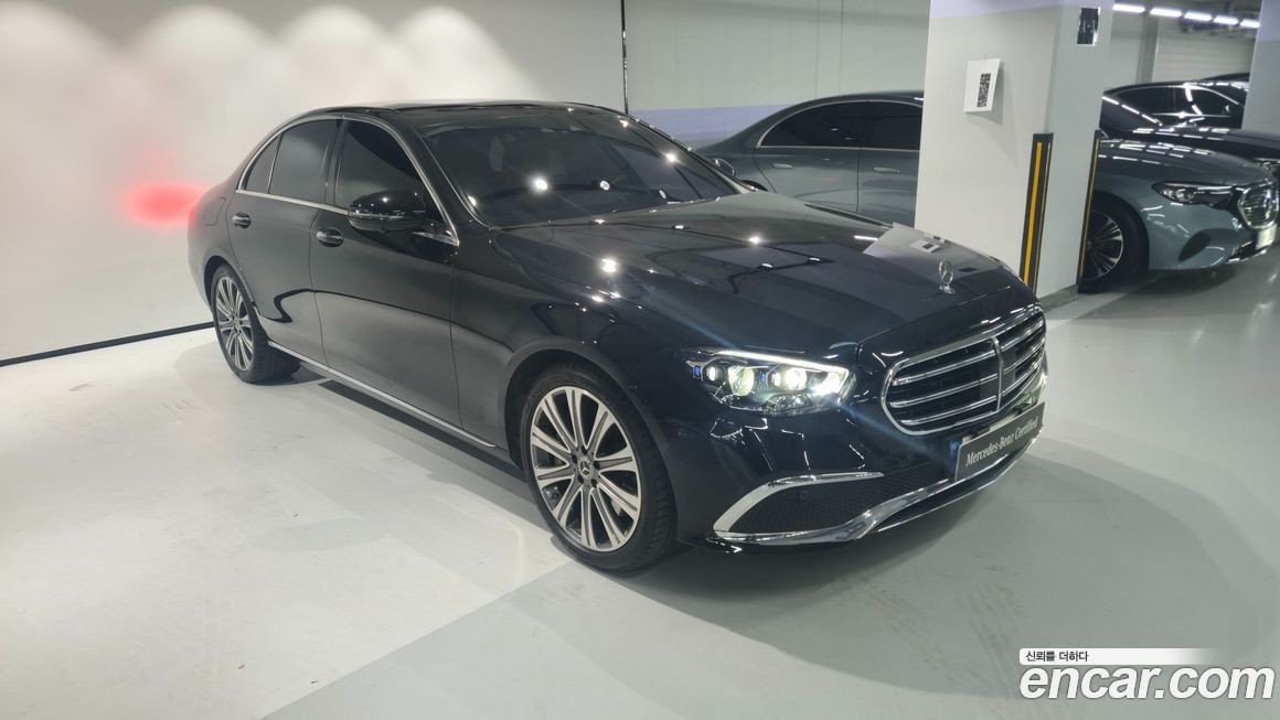 Mercedes-Benz E-Class 2021