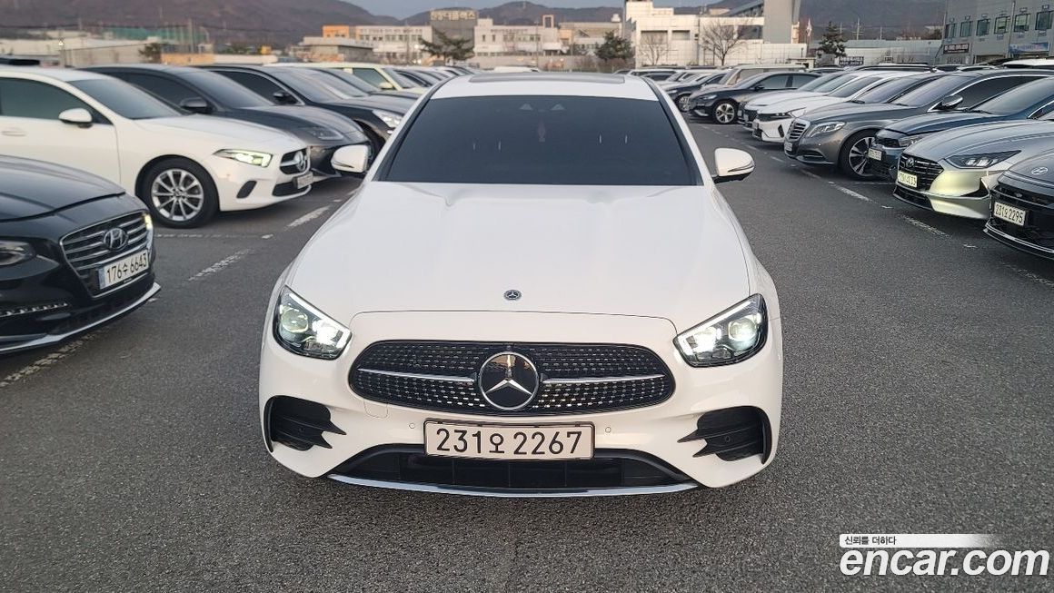 Mercedes-Benz E-Class 2023