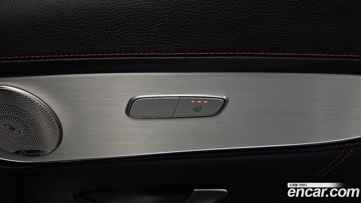 Mercedes-Benz GLC-Class 2021