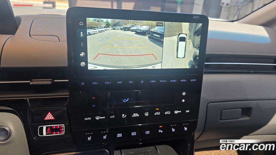 Hyundai Staria 2025
