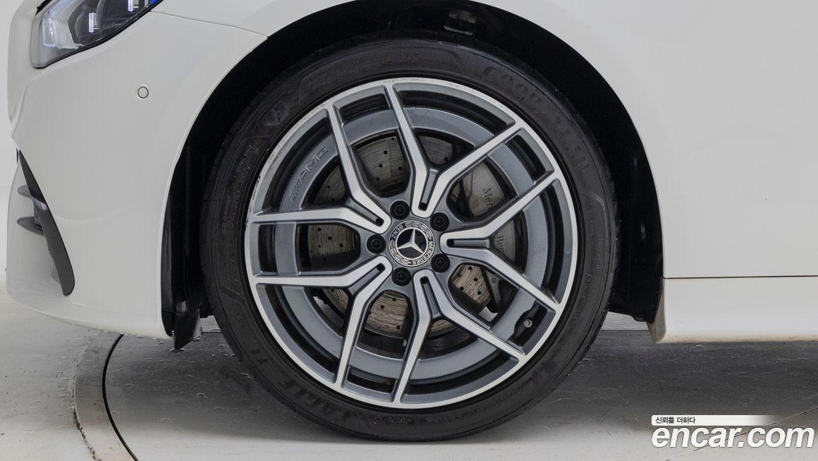 Mercedes-Benz E-Class 2023