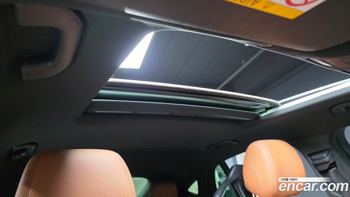 Mercedes-Benz GLC-Class 2023