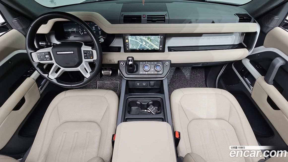 Land Rover Defender 2022