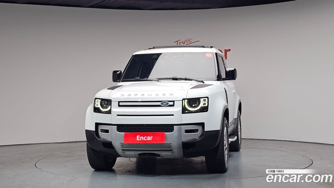 Land Rover Defender 2022