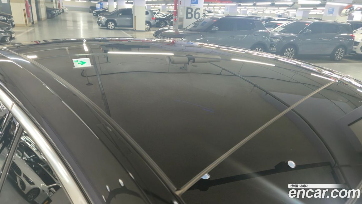 Mercedes-Benz E-Class 2024