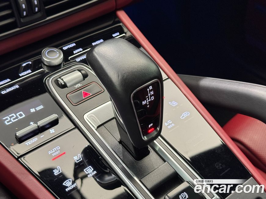 Porsche Cayenne 2020