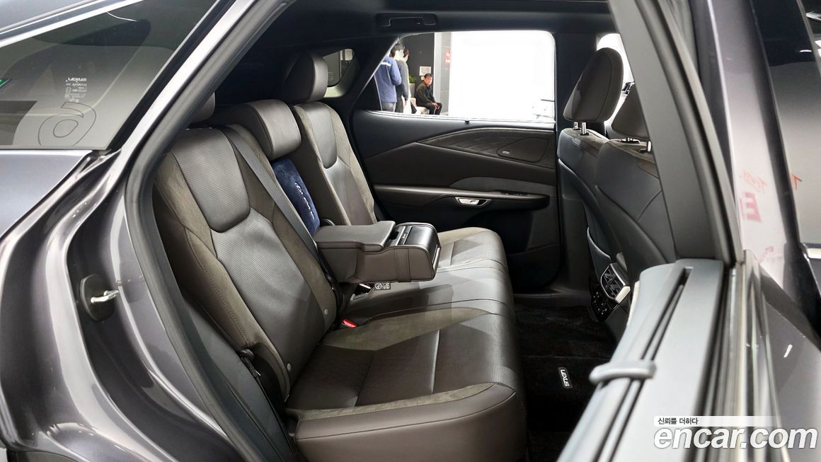 Lexus RX 2024