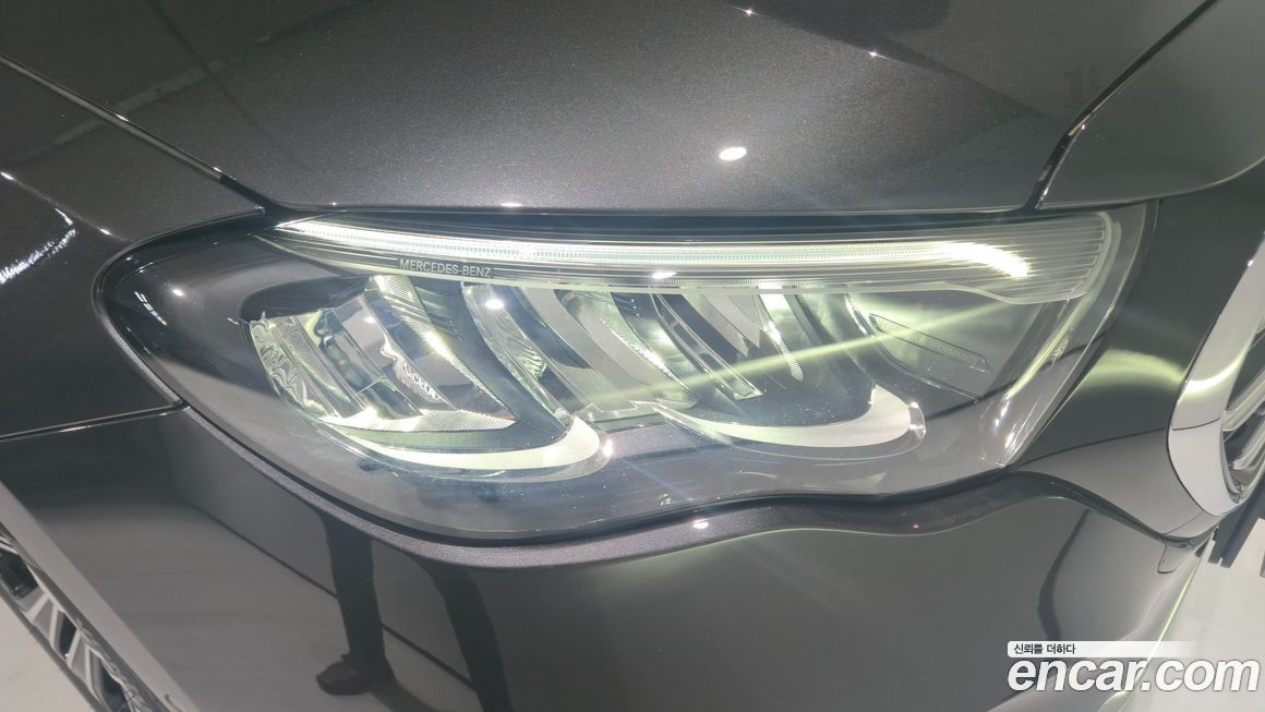 Mercedes-Benz E-Class 2024