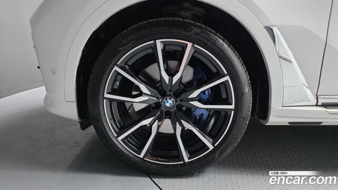 BMW X7 2022