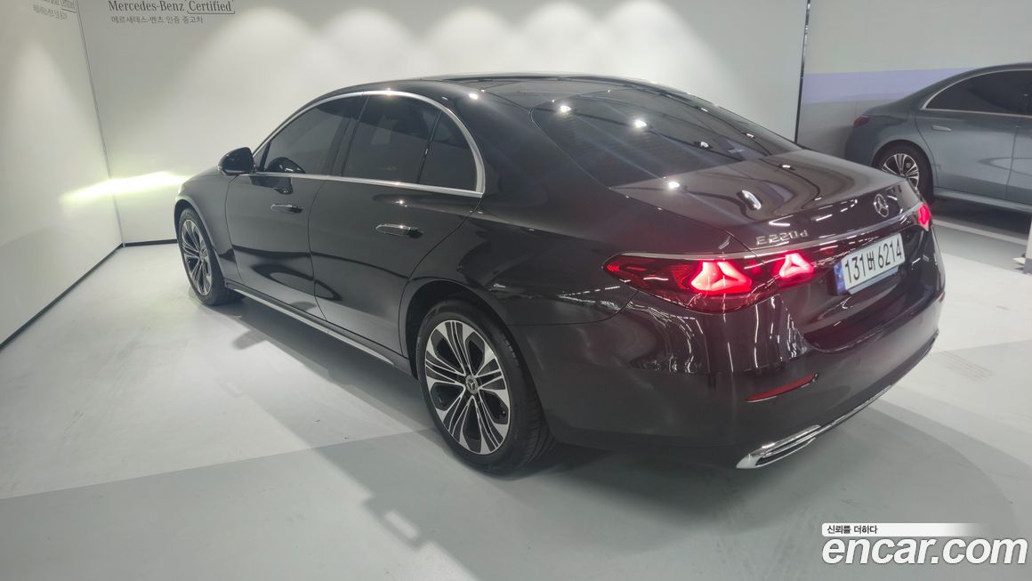 Mercedes-Benz E-Class 2024