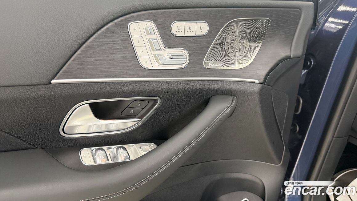 Mercedes-Benz GLE-Class 2025