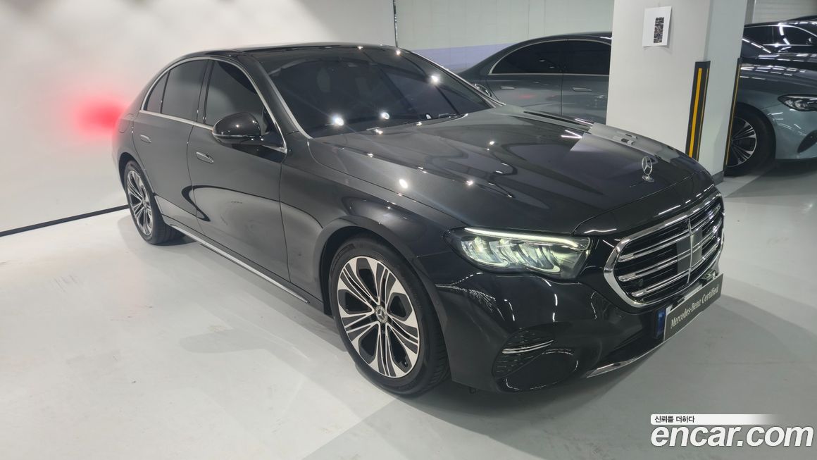 Mercedes-Benz E-Class 2024