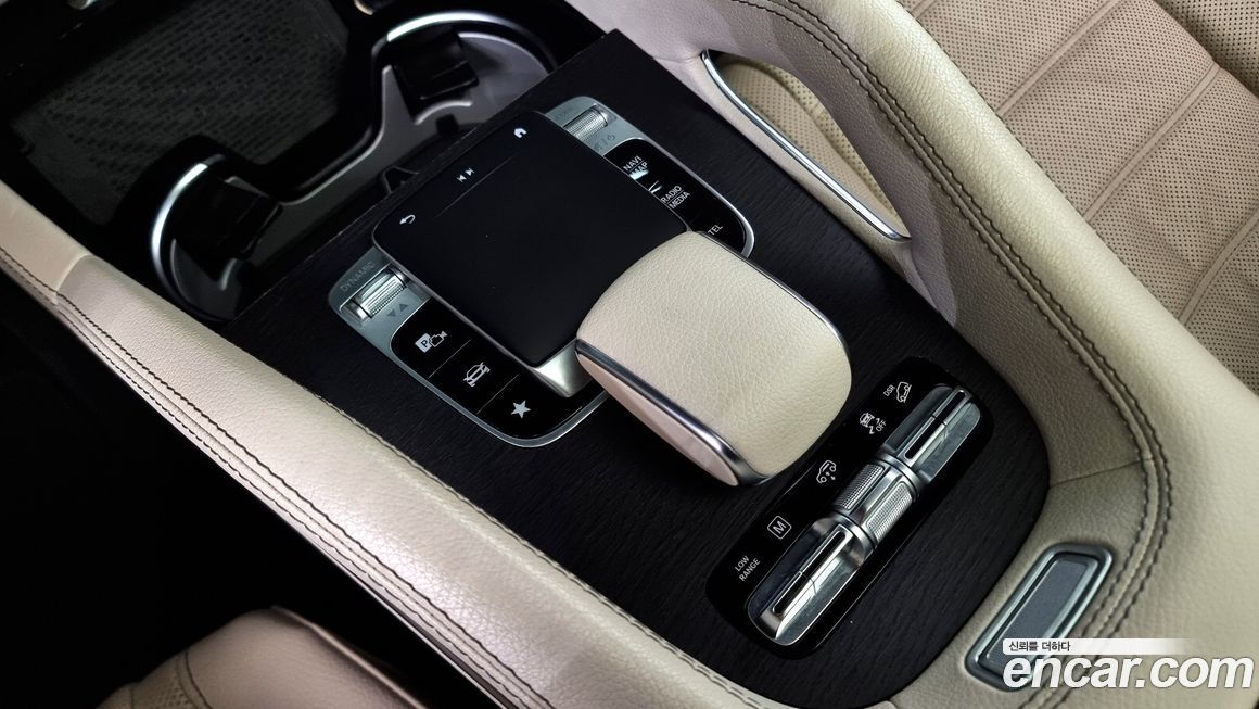 Mercedes-Benz GLS-Class 2021