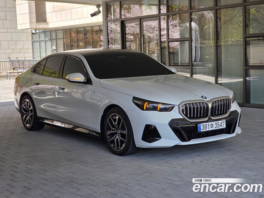 BMW 5-Series 2025