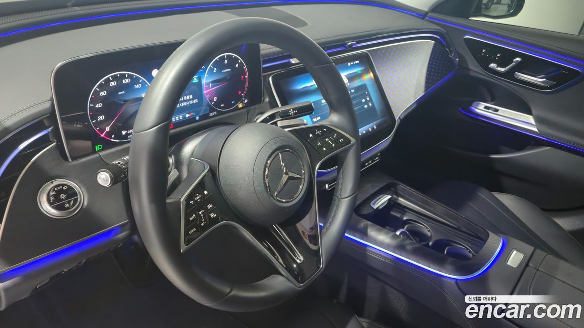Mercedes-Benz E-Class 2024