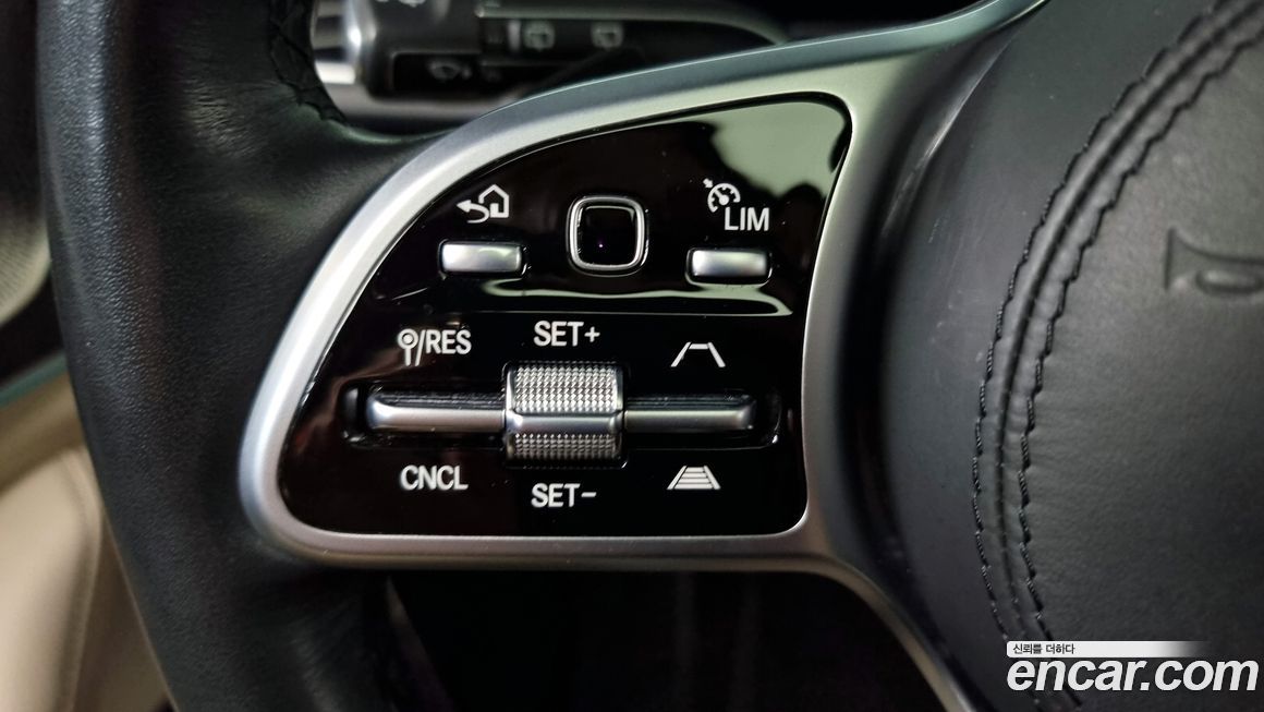 Mercedes-Benz GLS-Class 2021