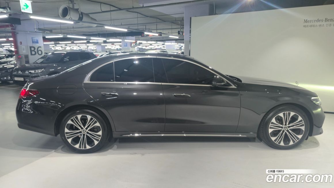 Mercedes-Benz E-Class 2024