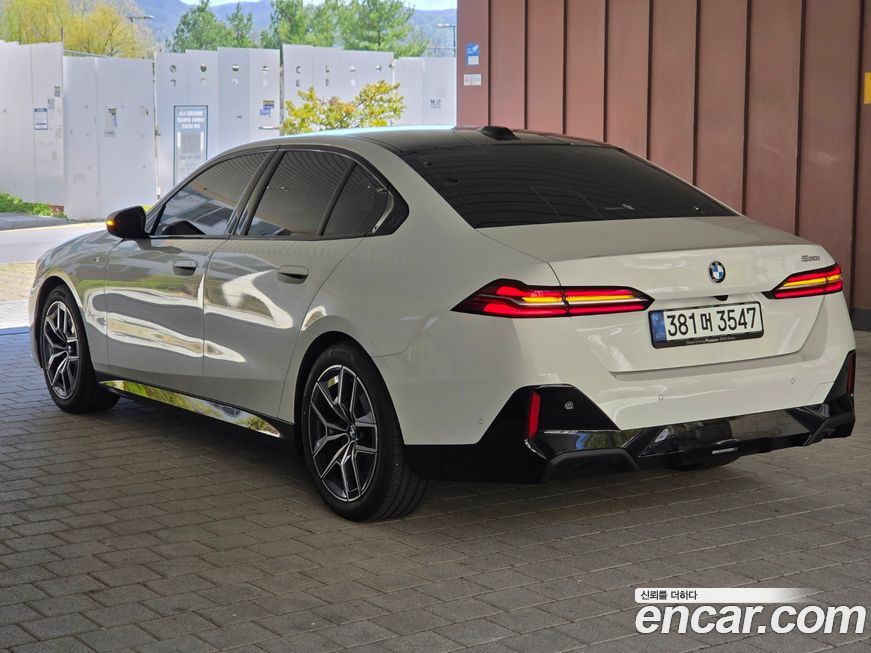 BMW 5-Series 2025