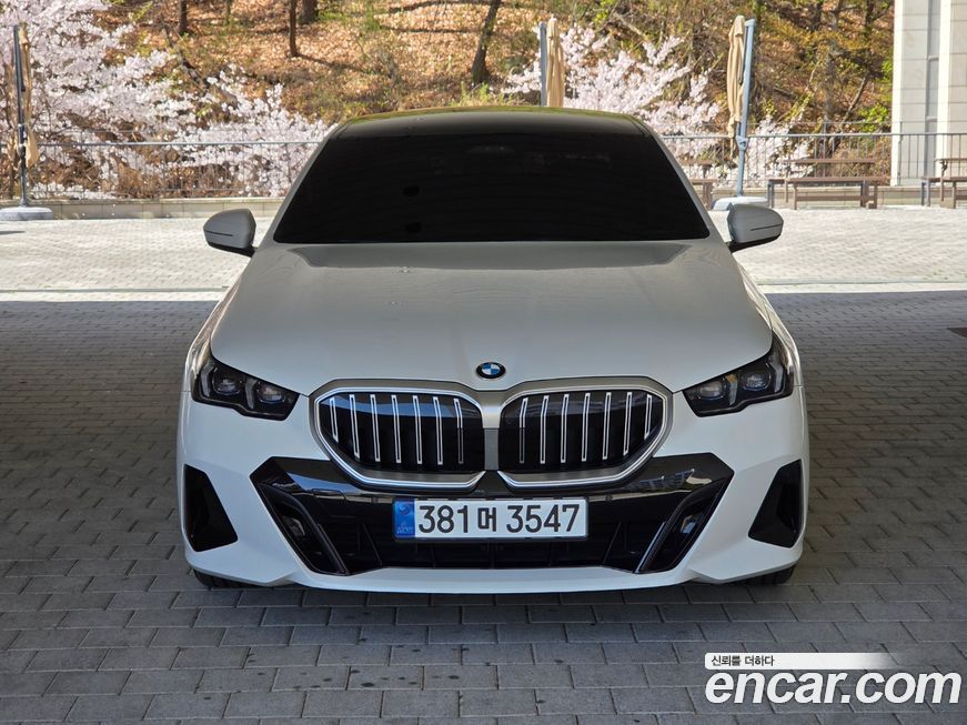 BMW 5-Series 2025
