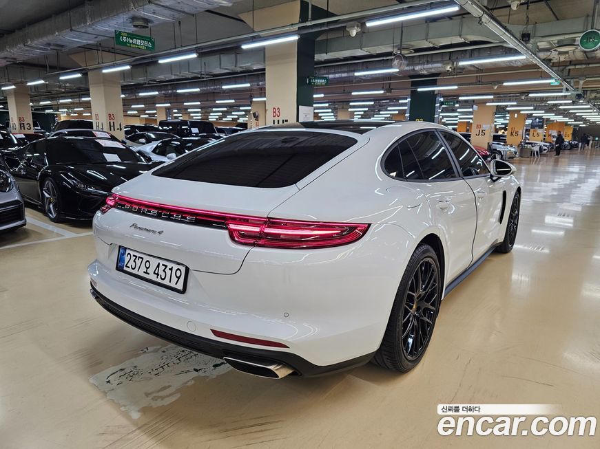 Porsche Panamera 2018