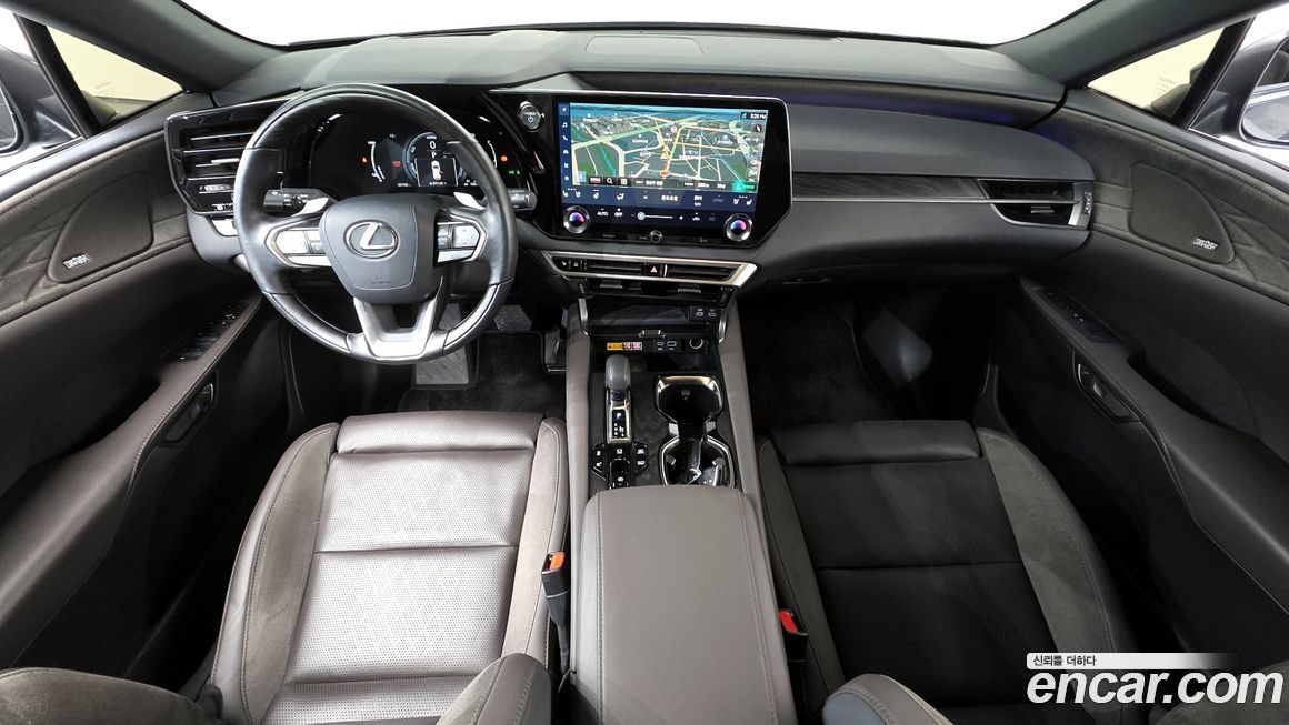 Lexus RX 2024