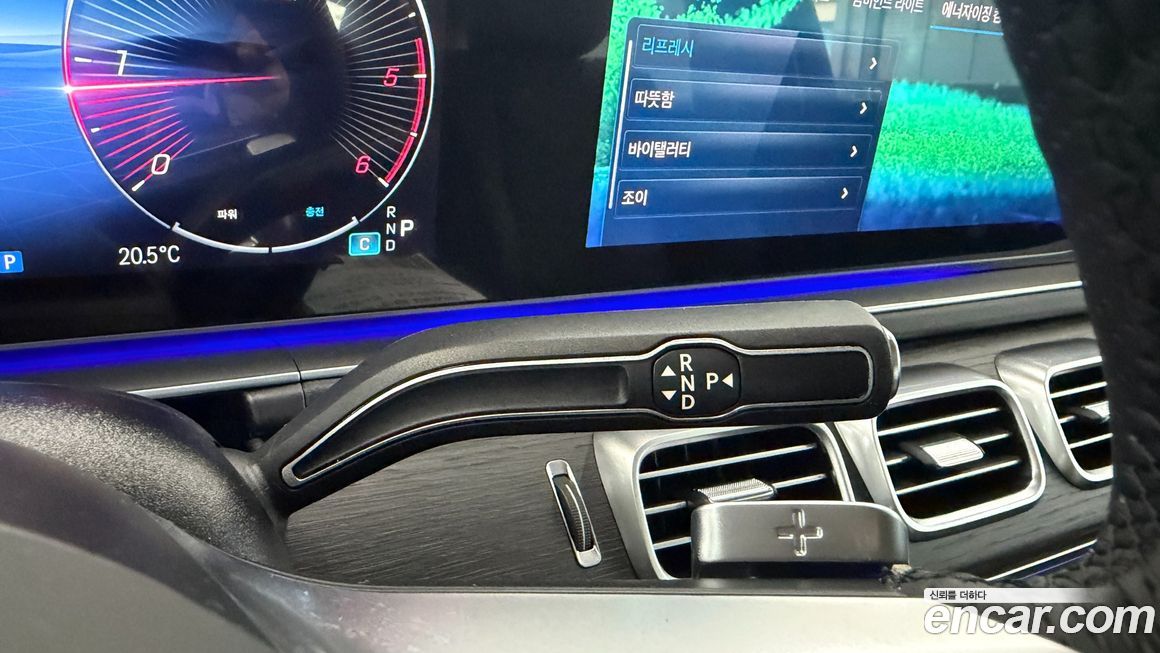 Mercedes-Benz GLE-Class 2025