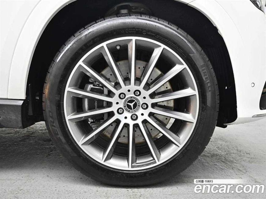 Mercedes-Benz GLE-Class 2025