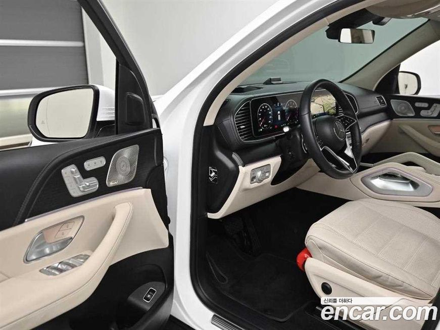 Mercedes-Benz GLE-Class 2025