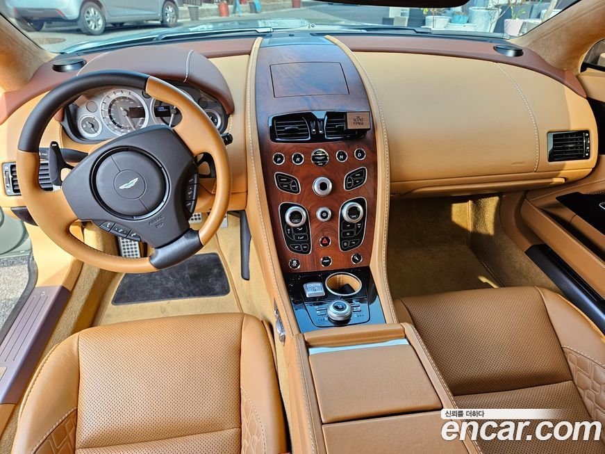 Astonmartin Rapide 2017