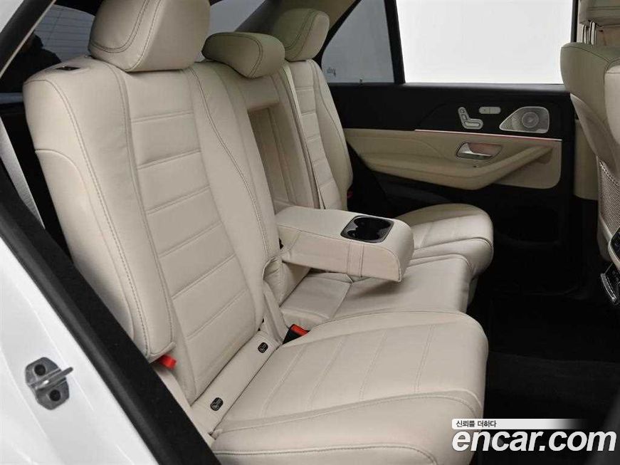 Mercedes-Benz GLE-Class 2025