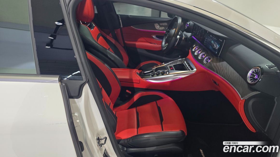 Mercedes-Benz AMG GT 2024