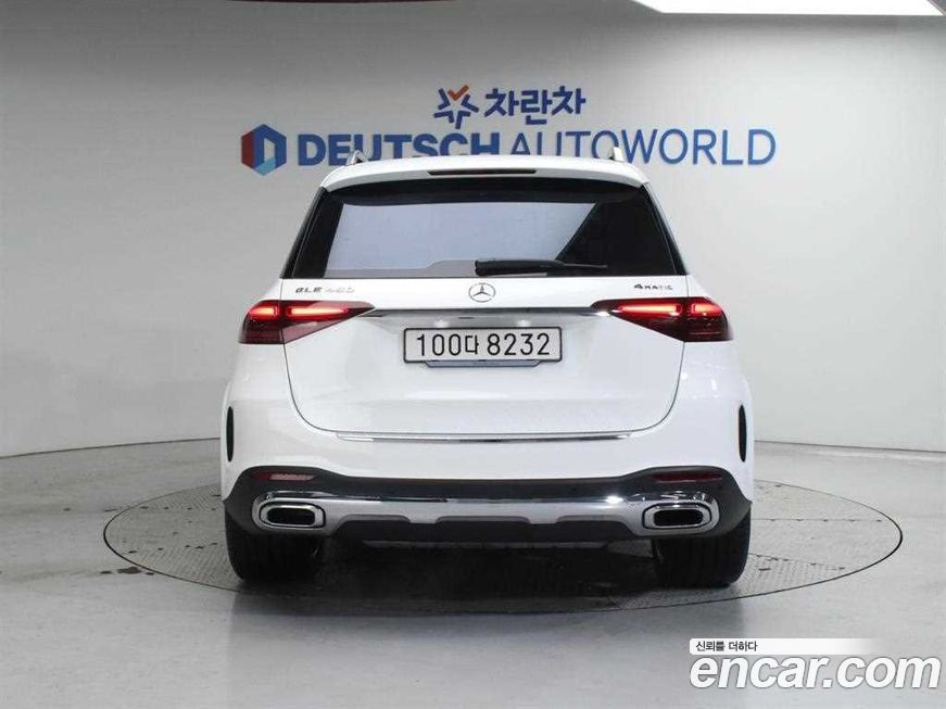 Mercedes-Benz GLE-Class 2025