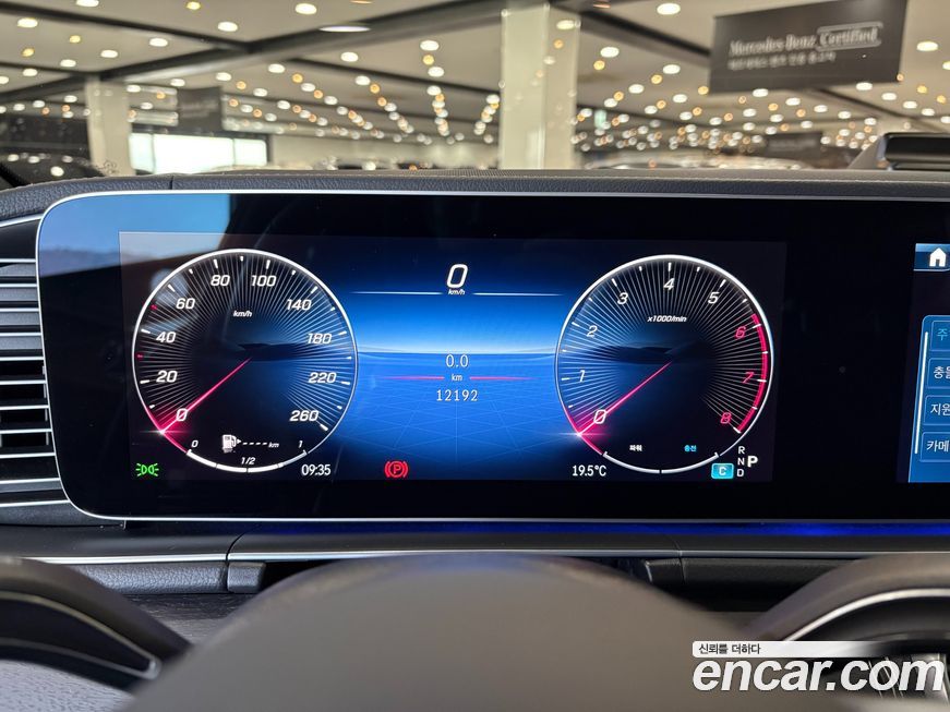 Mercedes-Benz GLE-Class 2025