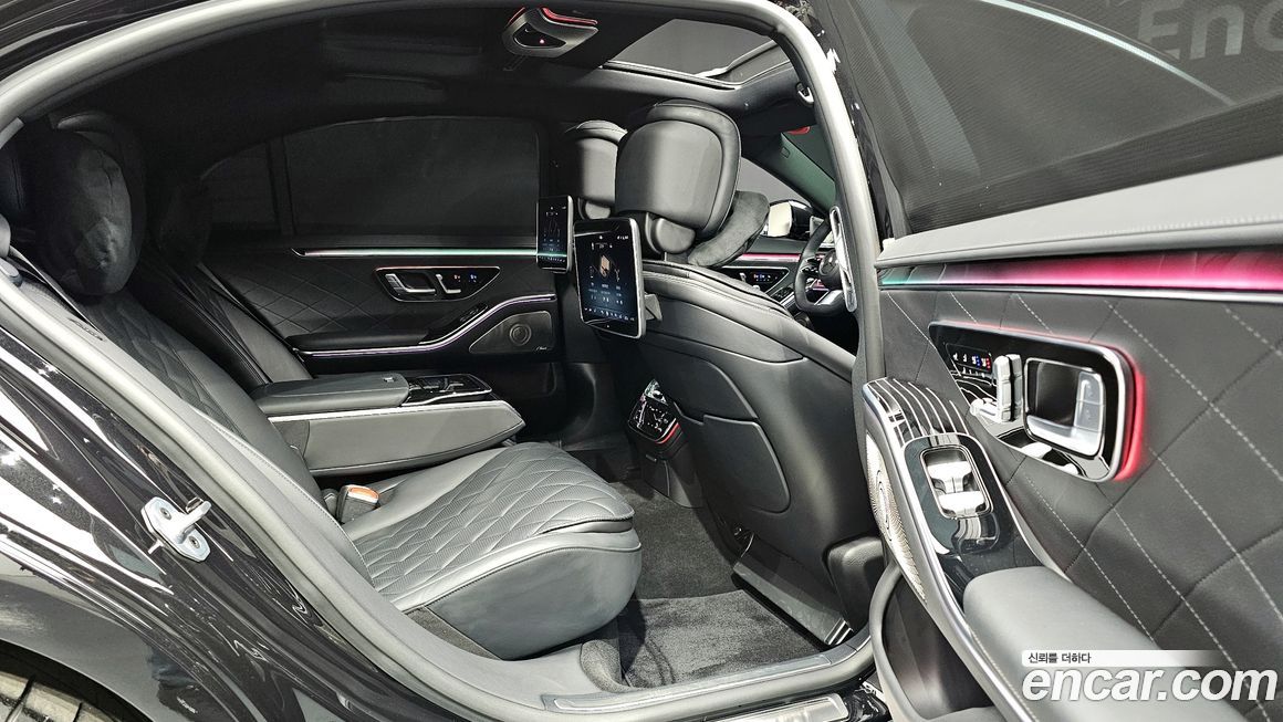 Mercedes-Benz S-Class 2023