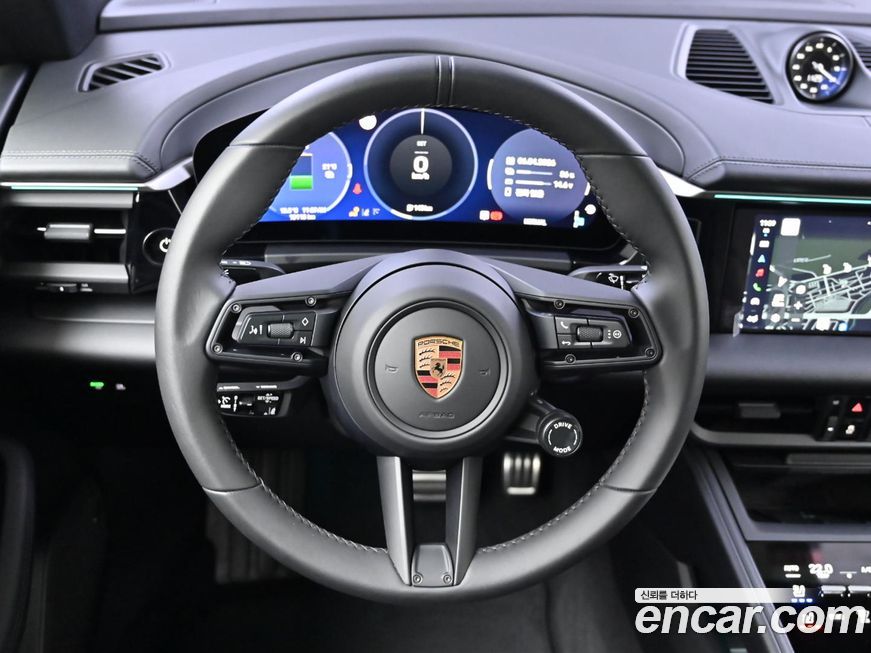 Porsche Macan 2025