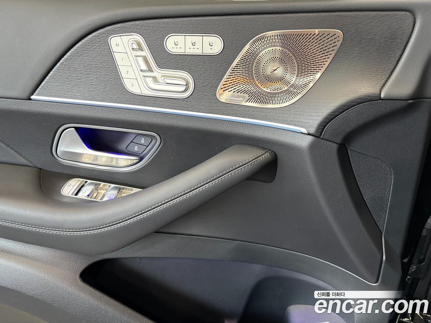 Mercedes-Benz GLE-Class 2025