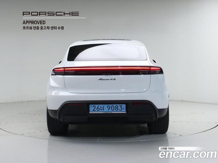 Porsche Macan 2025