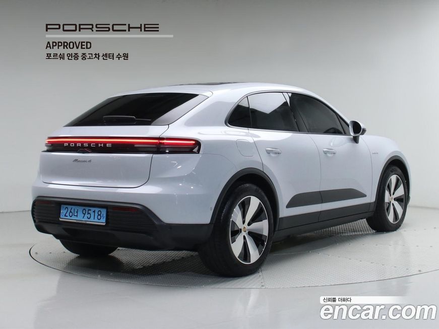 Porsche Macan 2025