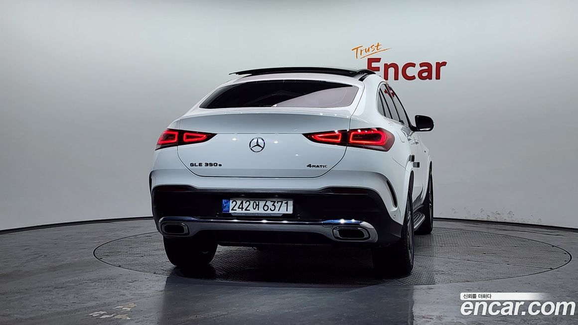 Mercedes-Benz GLE-Class 2021