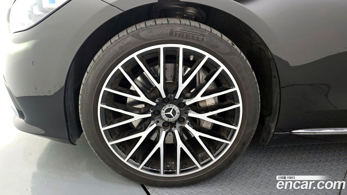 Mercedes-Benz S-Class 2022