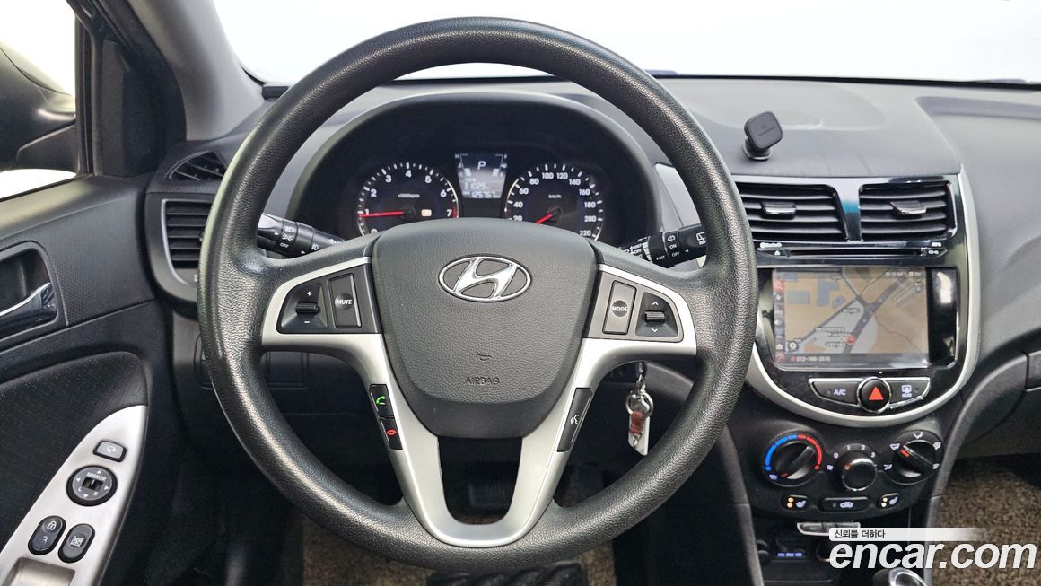 Hyundai Accent 2011
