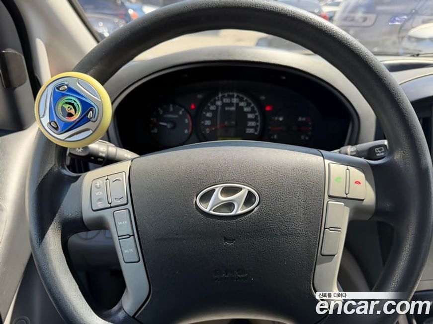 Hyundai Starex 2011